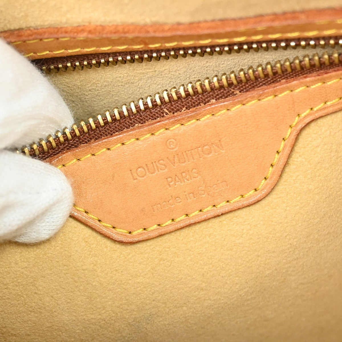 Louis Vuitton Monogram Looping Monogram Canvas, Brown, Canvas, Shoulder Bag