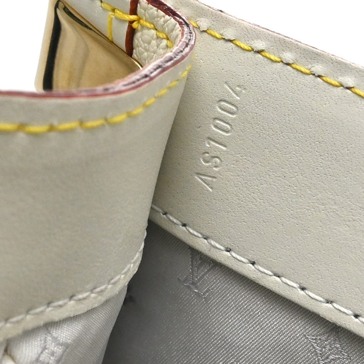 Louis Vuitton Suhali Le Fabuleux Leather, White, Leather, Handbag