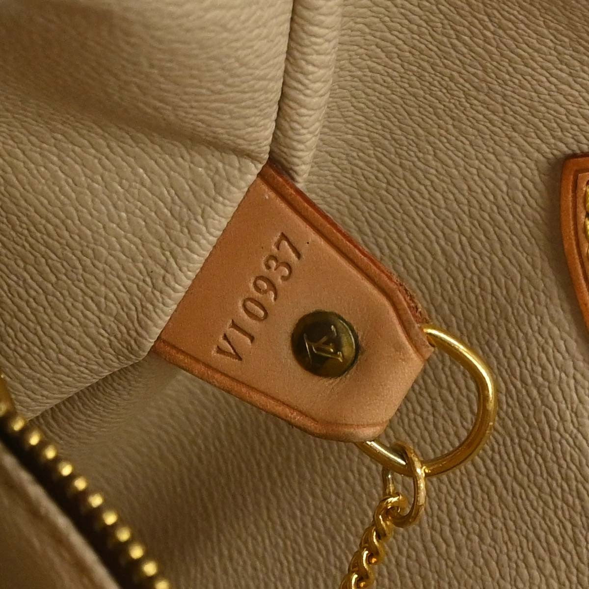 Louis Vuitton Bucket Monogram Canvas, Brown, Canvas, Handbag