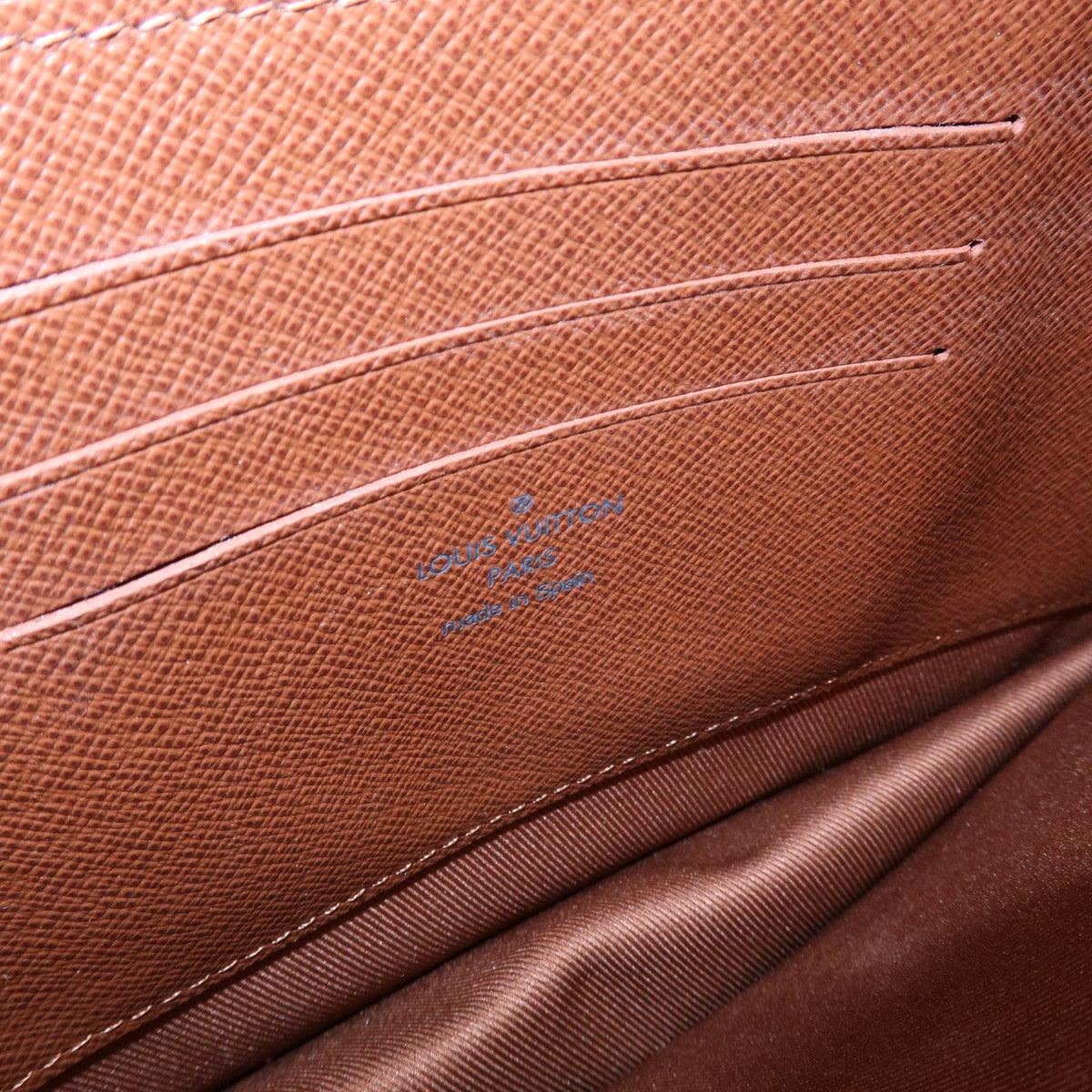 Louis Vuitton Legacy Chain Clutch Monogram Canvas, Brown, Canvas, Clutch