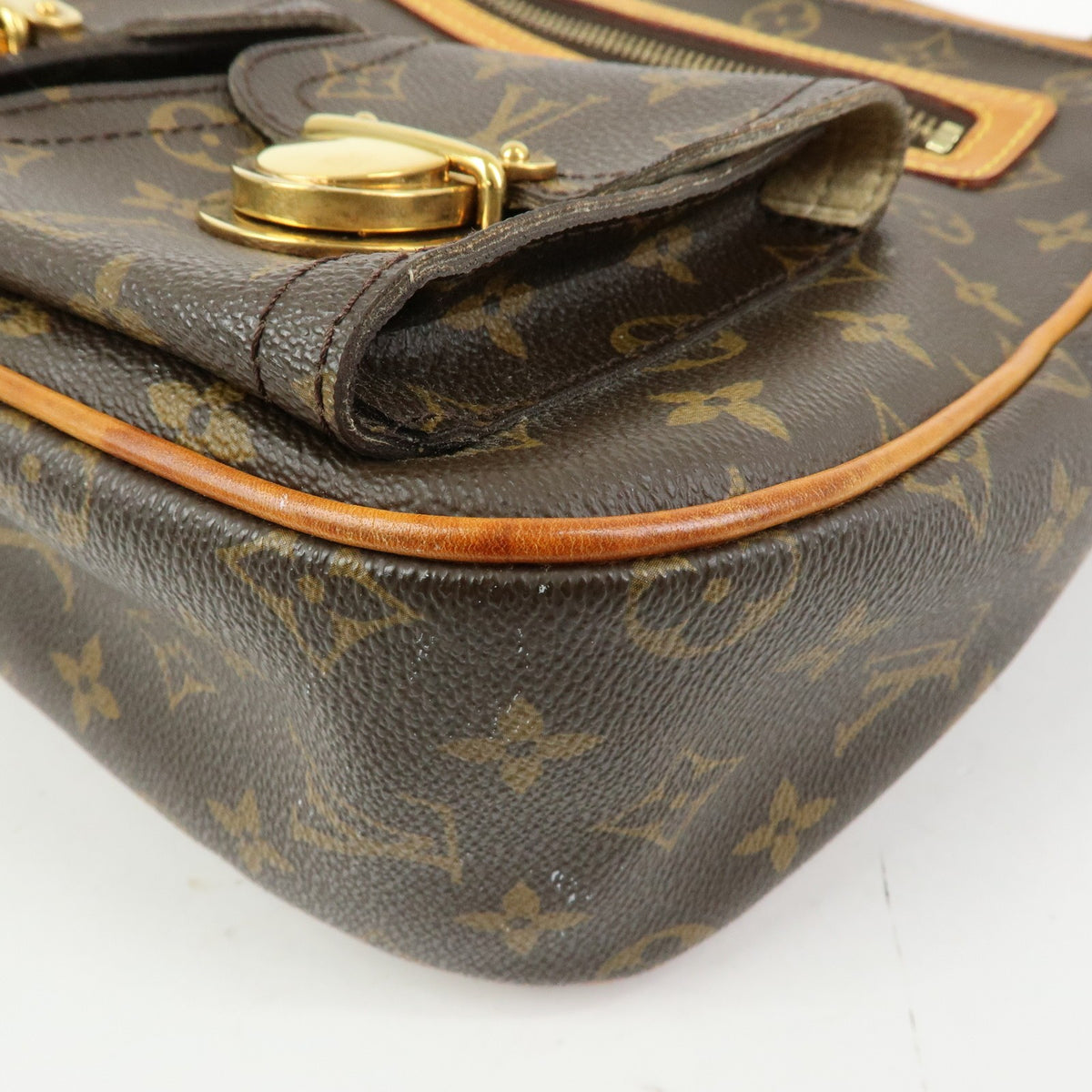 Louis Vuitton Hudson Monogram Canvas, Brown, Canvas, Handbag