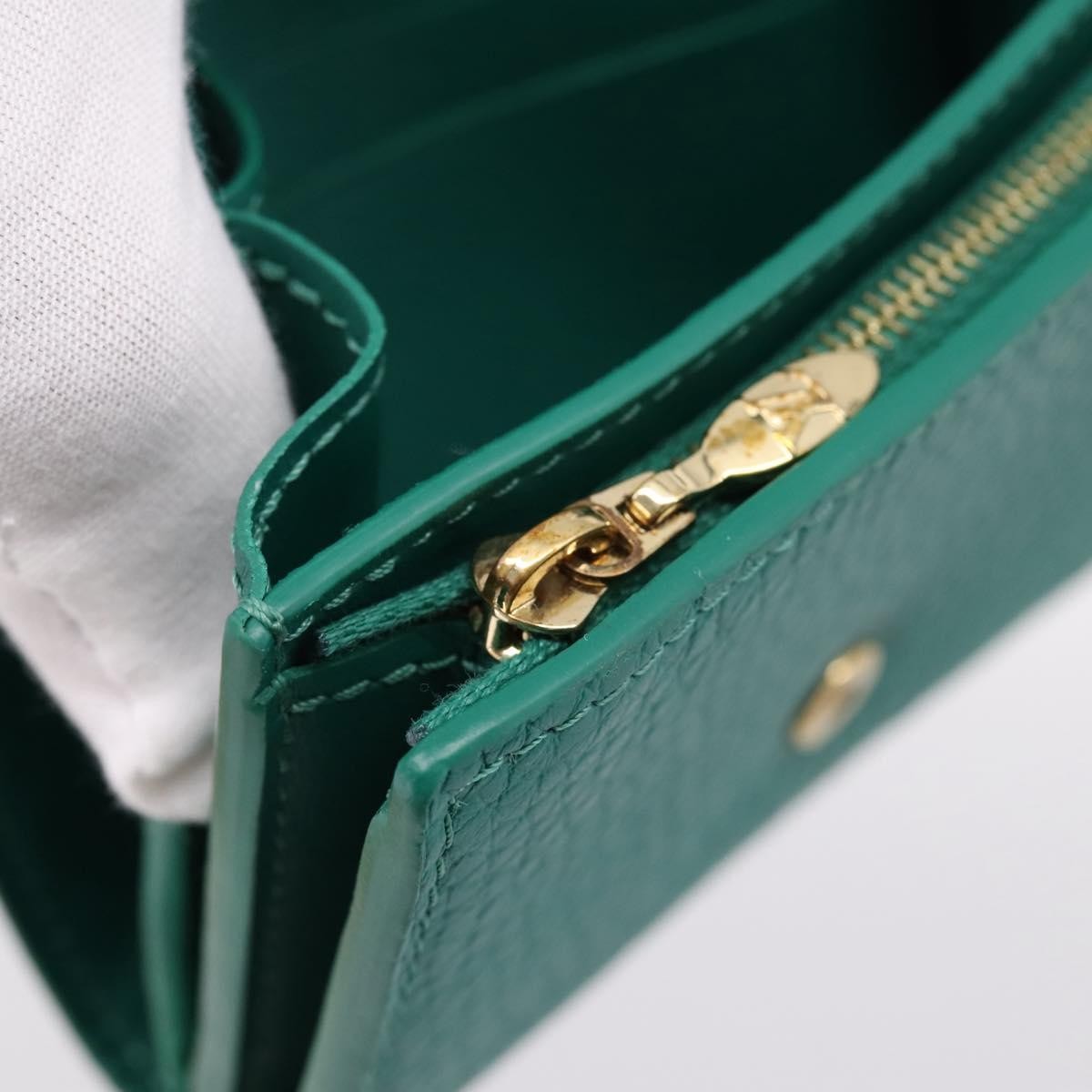Louis Vuitton Capucines Leather, Green, Leather, Wallet