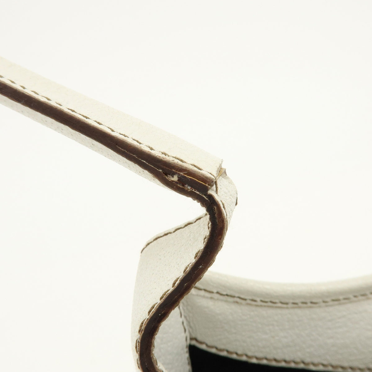 Salvatore Ferragamo Shoulder Bag Leather, White, Leather, Shoulder Bag