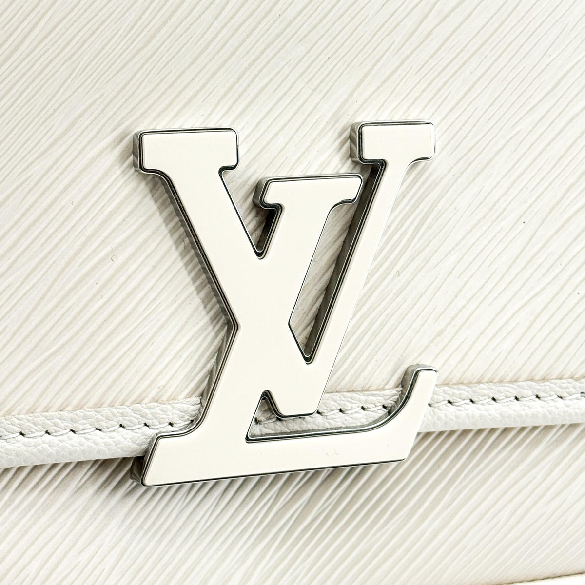 Louis Vuitton Buci Epi Leather, Beige, Leather, Handbag