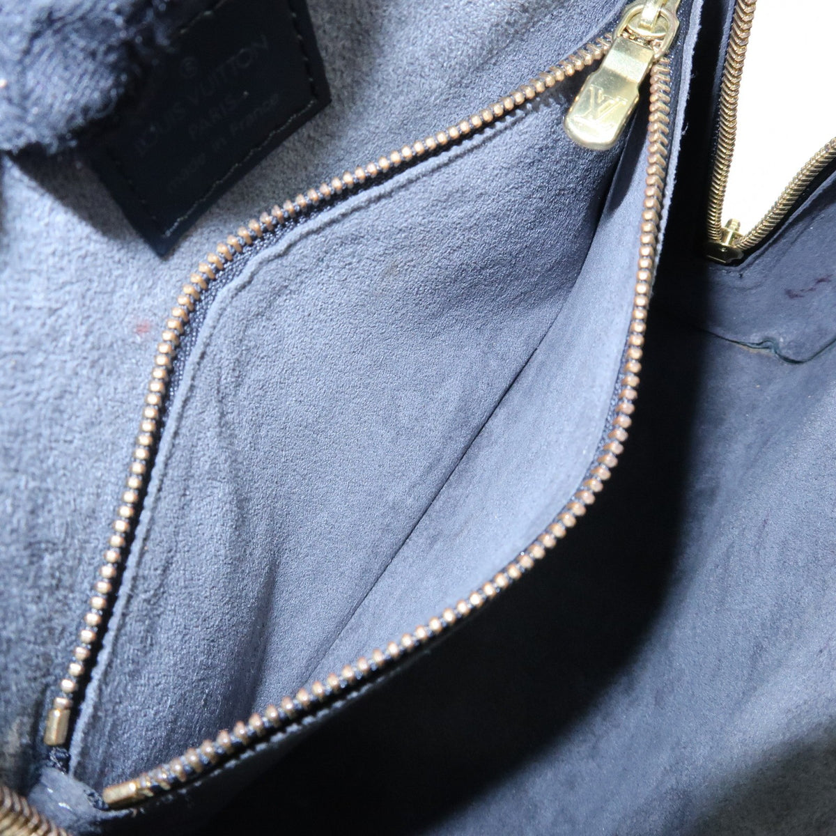 Louis Vuitton Pont Neuf Epi Leather, Black, Leather, Handbag