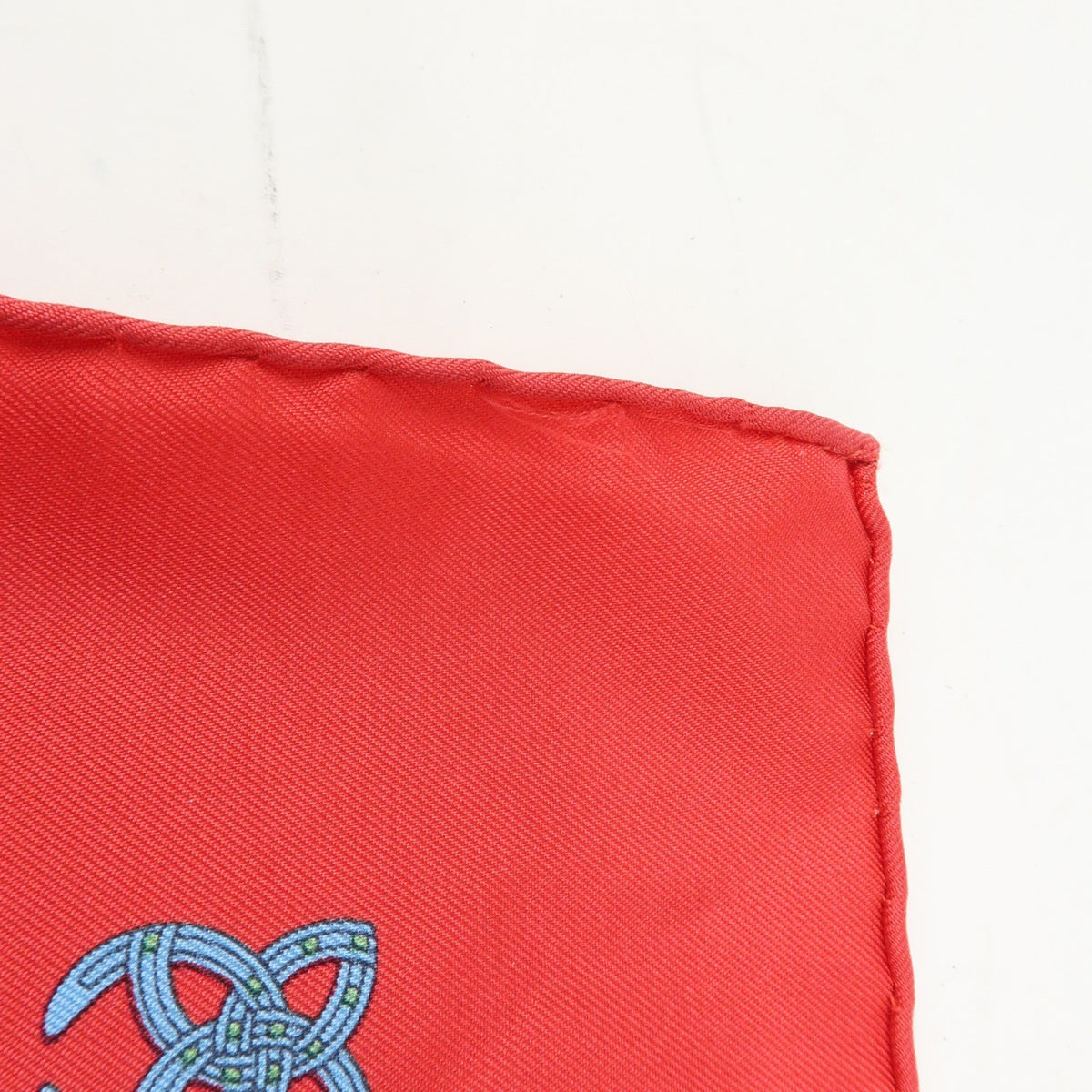 Hermes Carré 42 Silk, Red, Silk, Scarf