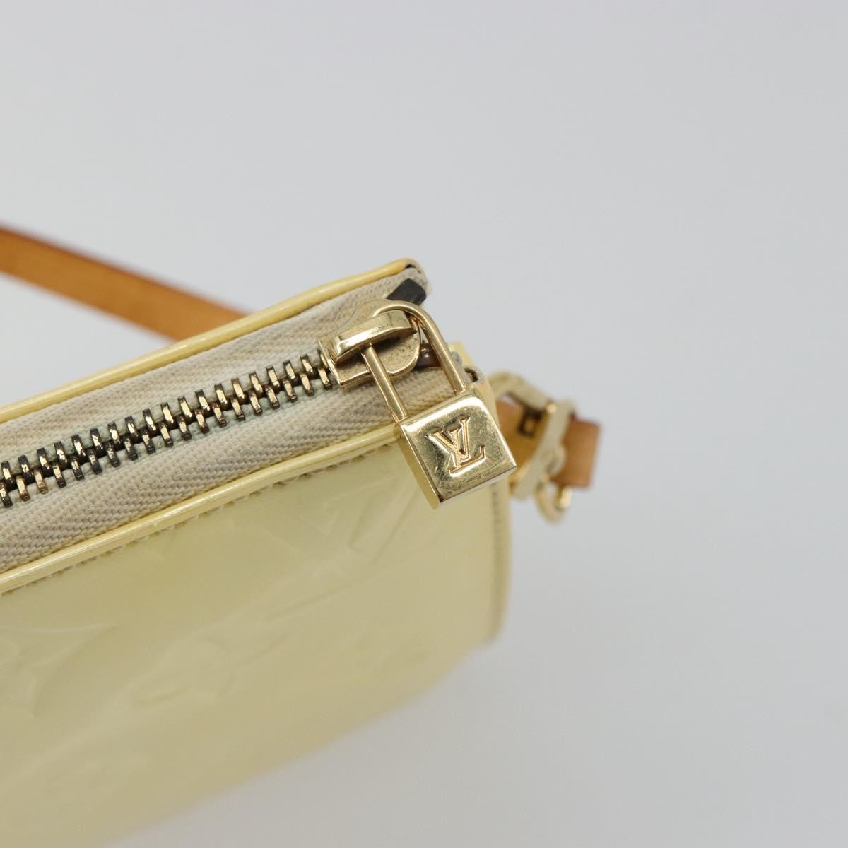 Louis Vuitton Lexington Pochette Monogram Vernis, Beige, Patent Leather, Clutch