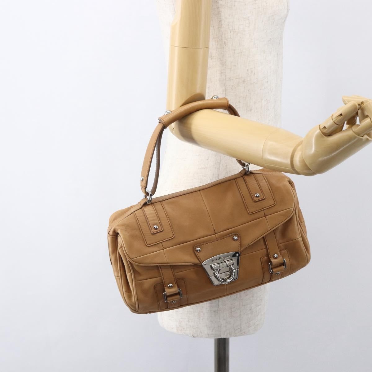 Salvatore Ferragamo Gancini Leather, Brown, Leather, Shoulder Bag