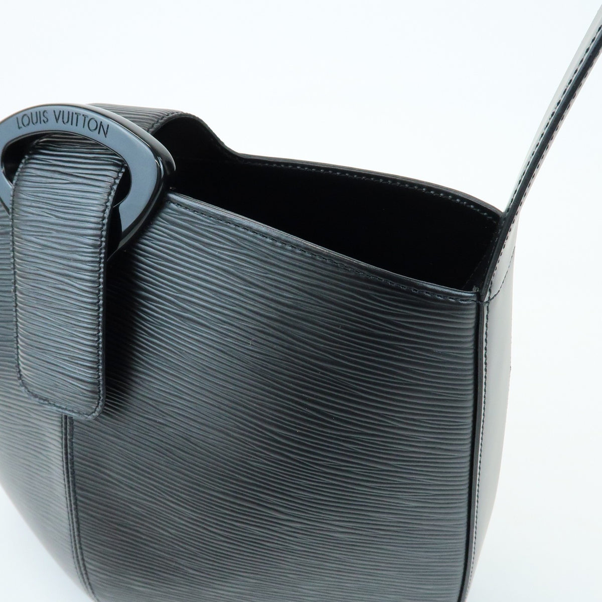 Louis Vuitton Reverie Epi Leather, Black, Leather, Handbag