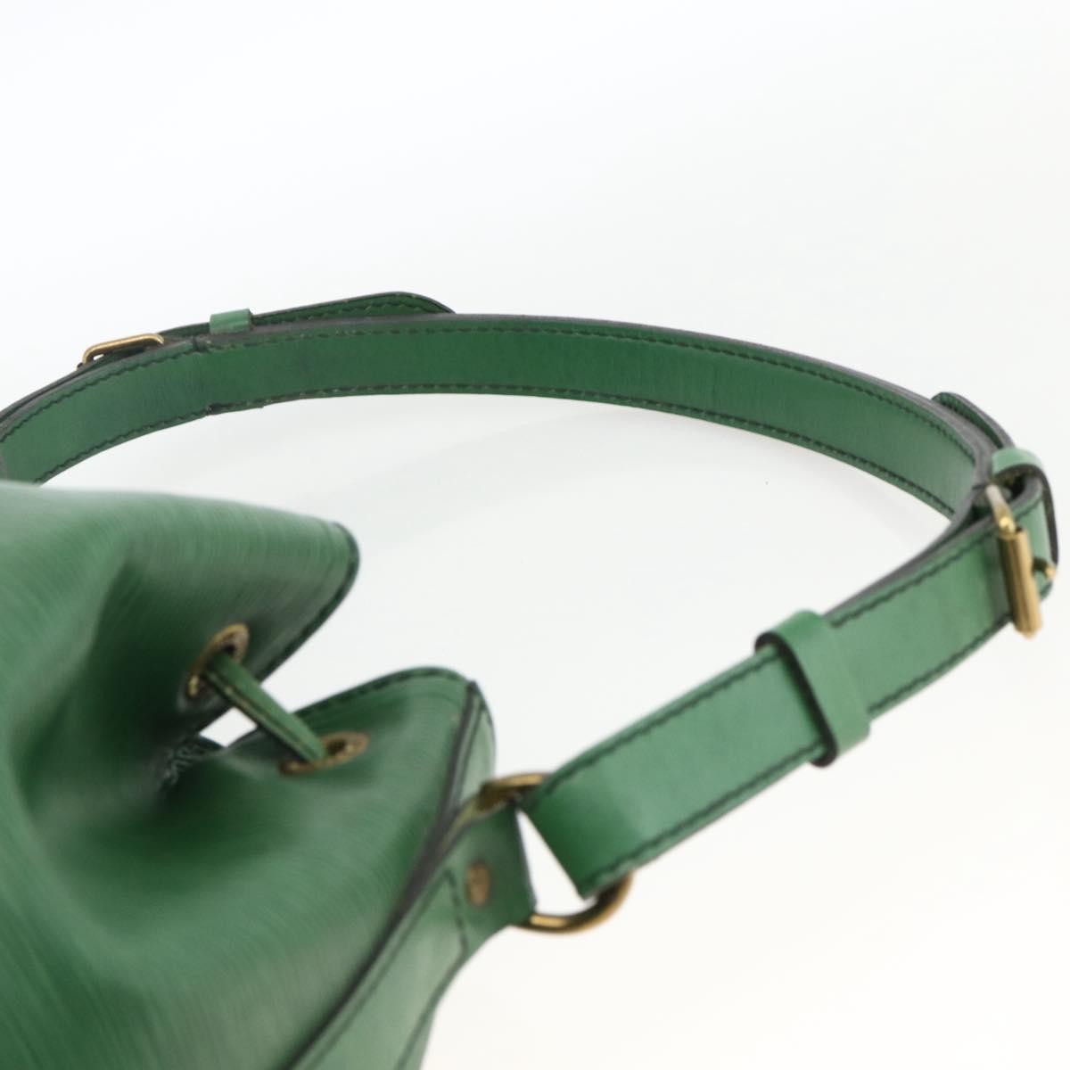 Louis Vuitton Noé Epi, Green, Leather, Shoulder Bag