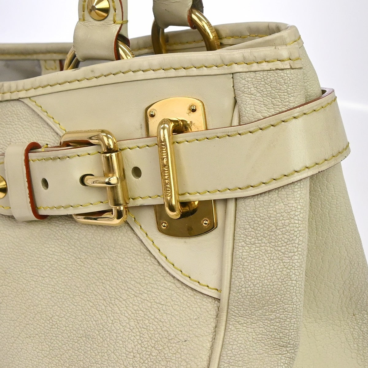 Louis Vuitton Suhali Le Majestueux Leather, White, Leather, Handbag