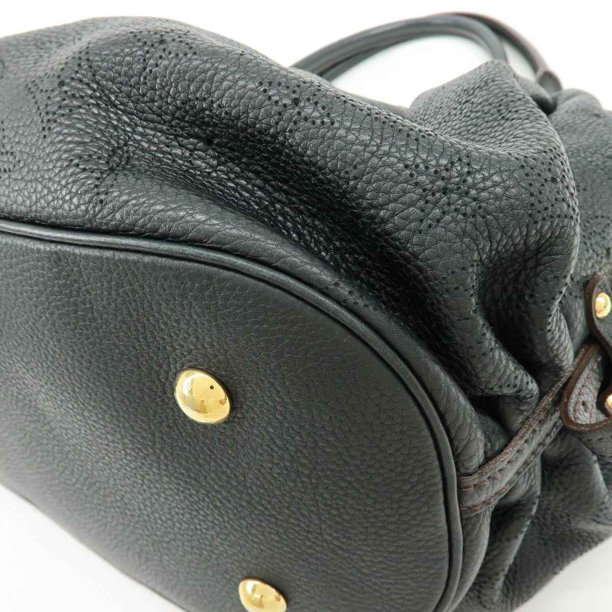 Louis Vuitton L Hobo Mahina Leather, Black, Leather, Shoulder Bag