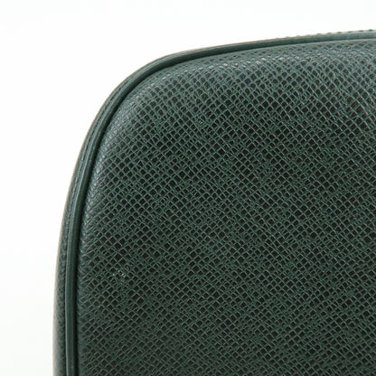 Louis Vuitton Toiletry Pouch Taiga Leather, Green, Leather, Clutch