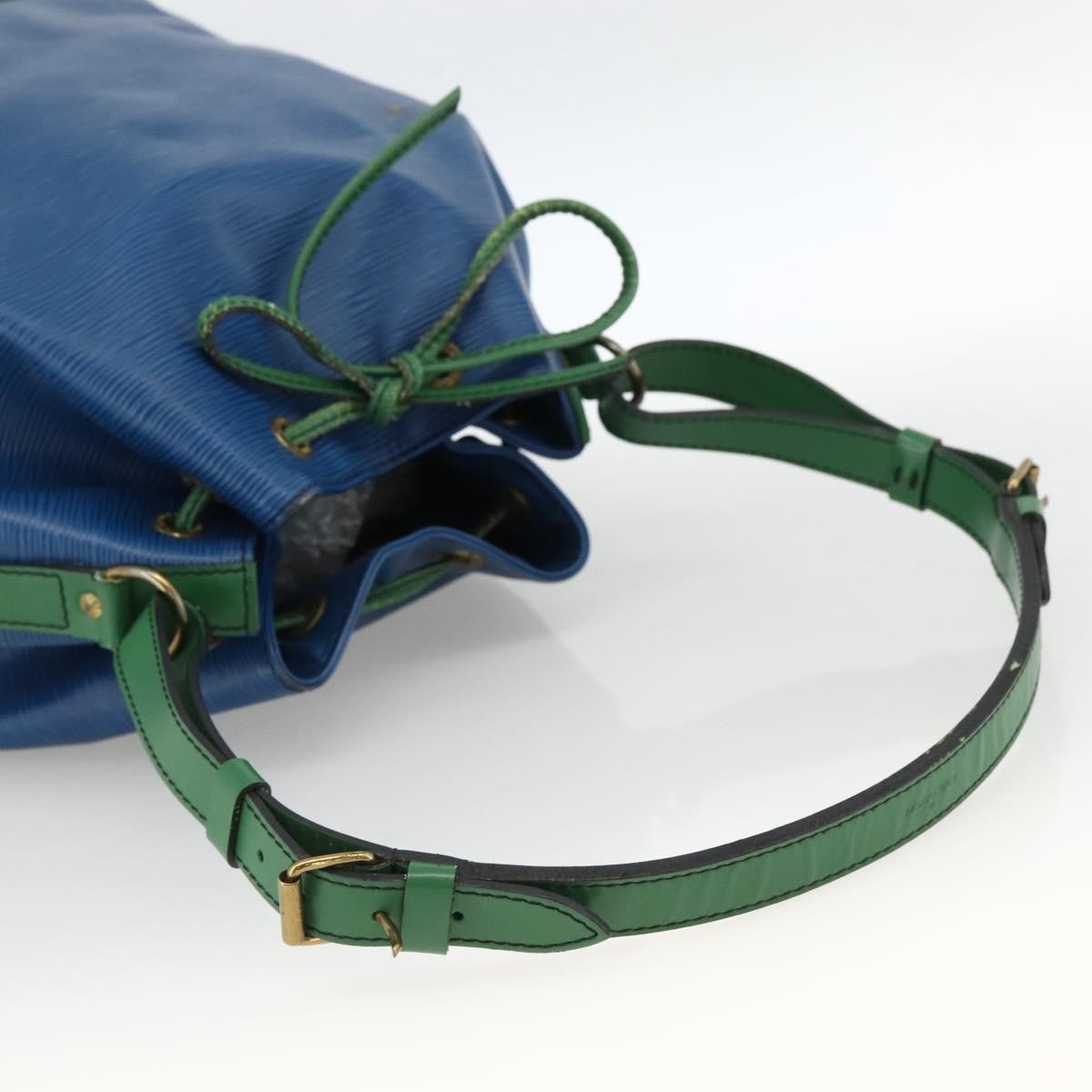 Louis Vuitton Bicolor Noe Epi Leather, Blue, Leather, Shoulder Bag