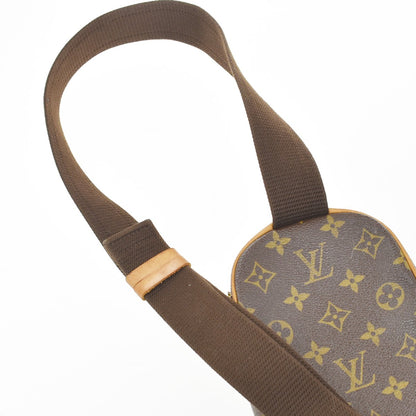 Louis Vuitton Pochette Gange Monogram Canvas, Brown, Canvas, Clutch
