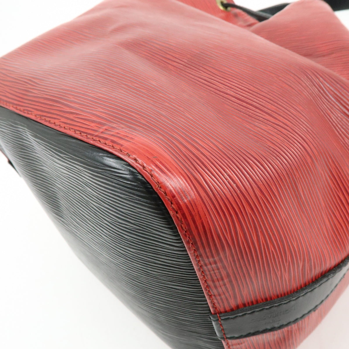 Louis Vuitton Bicolor Petit Noe Epi Leather, Red, Leather, Handbag