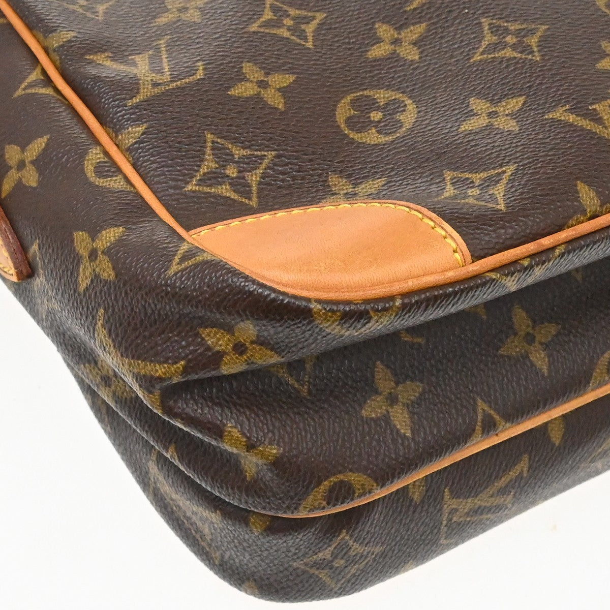 Louis Vuitton Nil Messenger Monogram Canvas, Brown, Canvas, Shoulder Bag