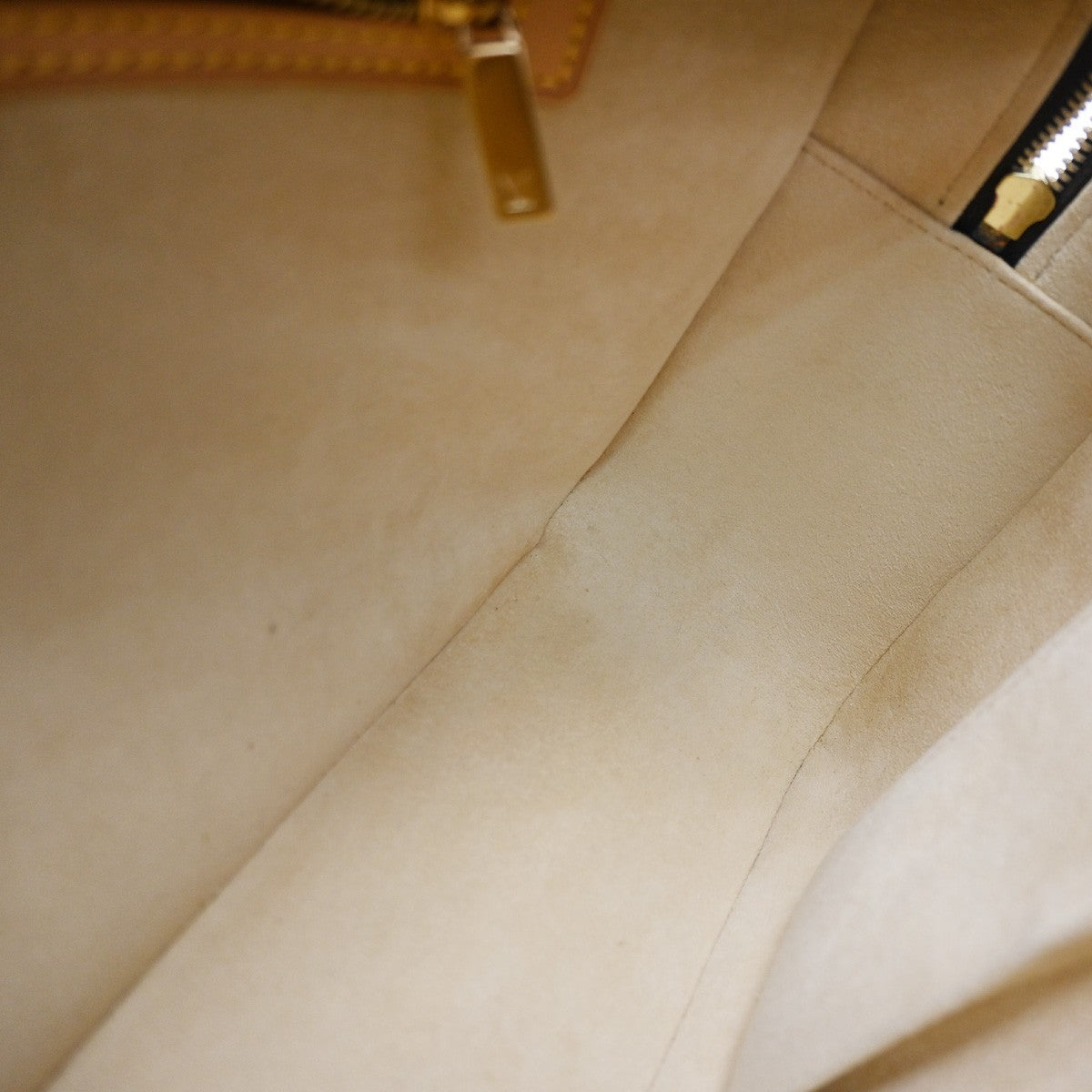 Louis Vuitton Cite Monogram Canvas, Brown, Canvas, Handbag