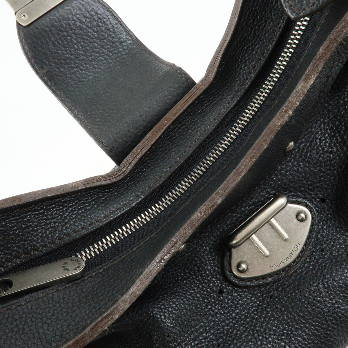 Louis Vuitton Solar Mahina Leather, Black, Leather, Handbag