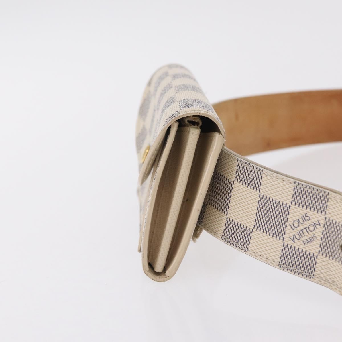 Louis Vuitton Solo Belt Damier, White, Canvas, Clutch