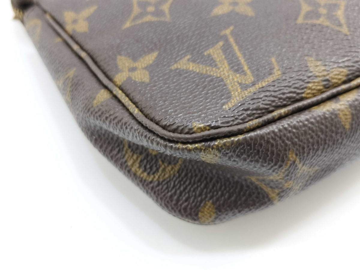 Louis Vuitton Louis Vuitton Monogramme Pochette Monogramme Canvas, Brown, Canvas, Clutch