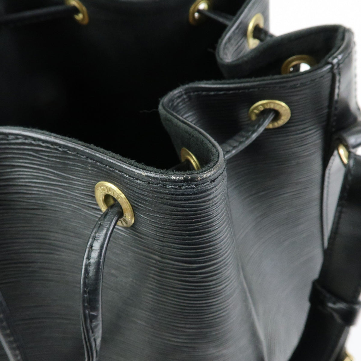 Louis Vuitton Noe Epi Leather, Black, Leather, Shoulder Bag