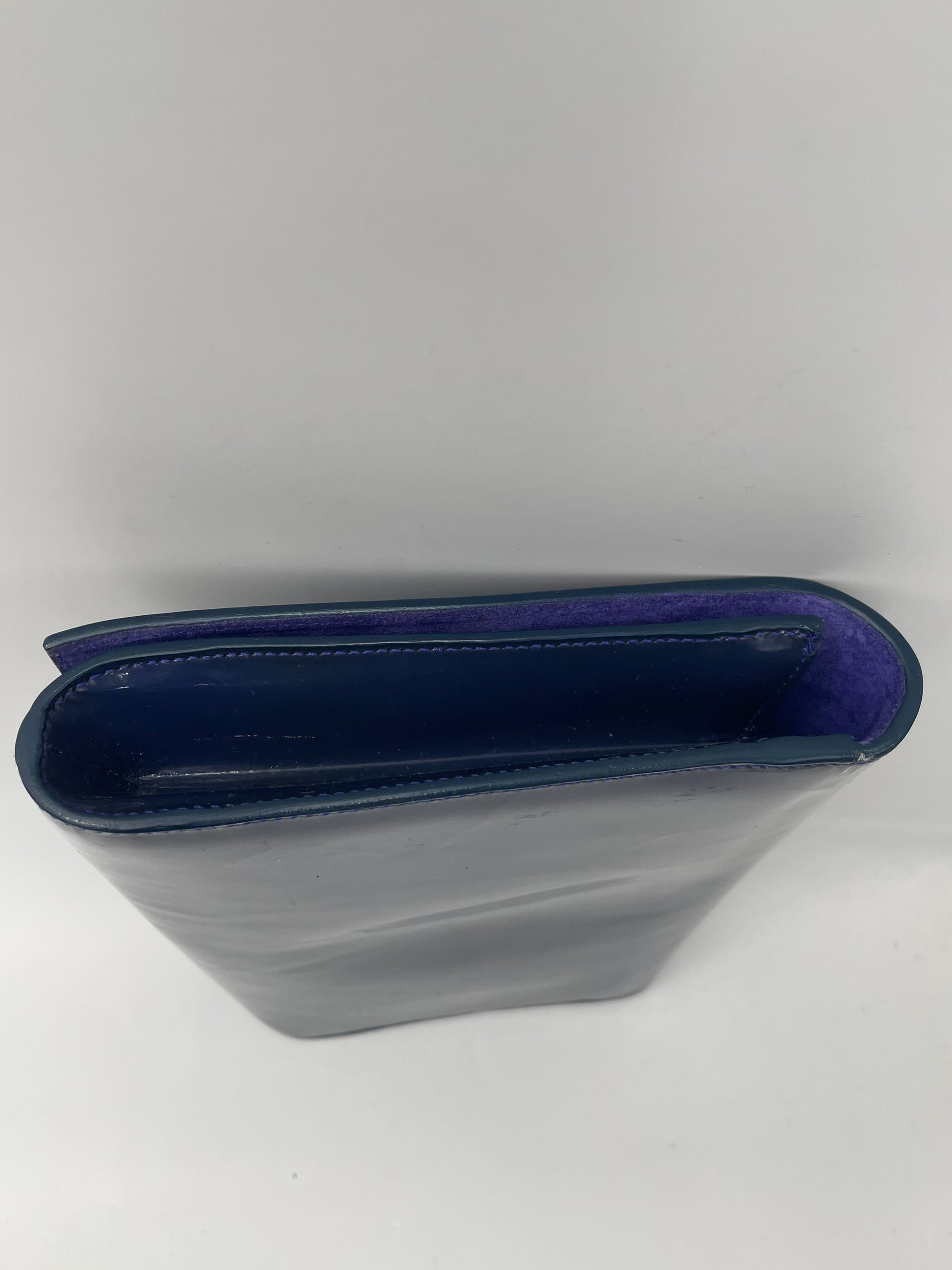 Saint Laurent Belle de Jour Chain Wallet Patent, BLUE, LEATHER, Clutche & pouche