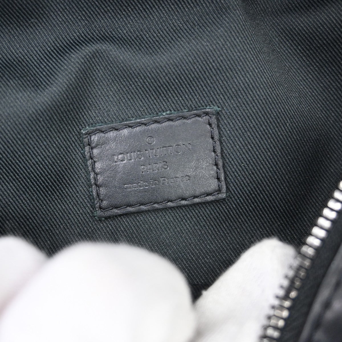 Louis Vuitton Discovery Bumbag Monogram Shadow Leather, Black, Leather, Crossbody Bag