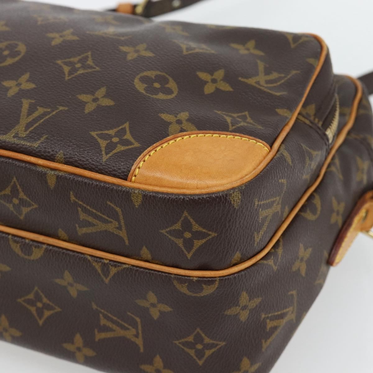 Louis Vuitton Nil Messenger Monogram Canvas, Brown, Canvas, Shoulder Bag