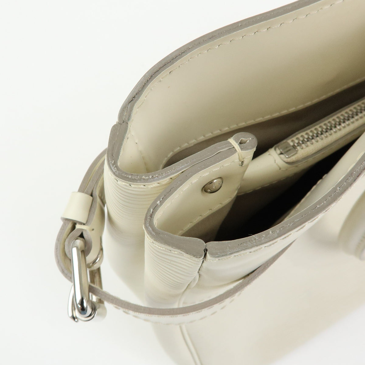 Louis Vuitton Passy Epi Leather, White, Leather, Tote Bag