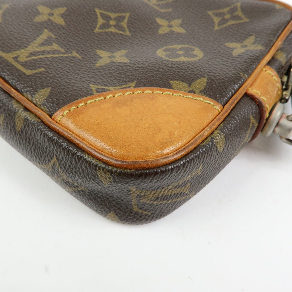 Louis Vuitton Marly Dragonne Clutch Monogram Canvas, Brown, Canvas, Clutch