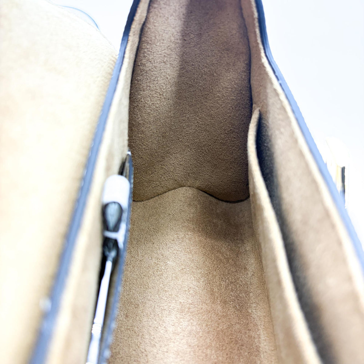 Louis Vuitton Twist Epi Leather, White, Leather, Shoulder Bag