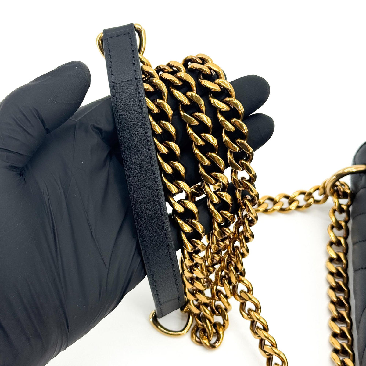Louis Vuitton New Wave Chain Quilted Leather, Black, Leather, Handbag