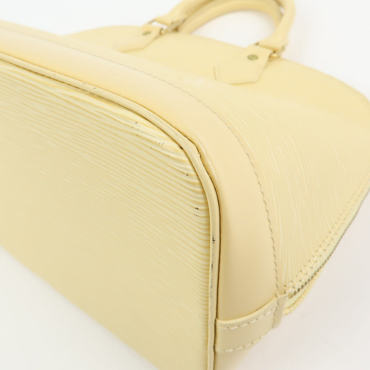 Louis Vuitton Alma Epi Leather, Beige, Leather, Handbag