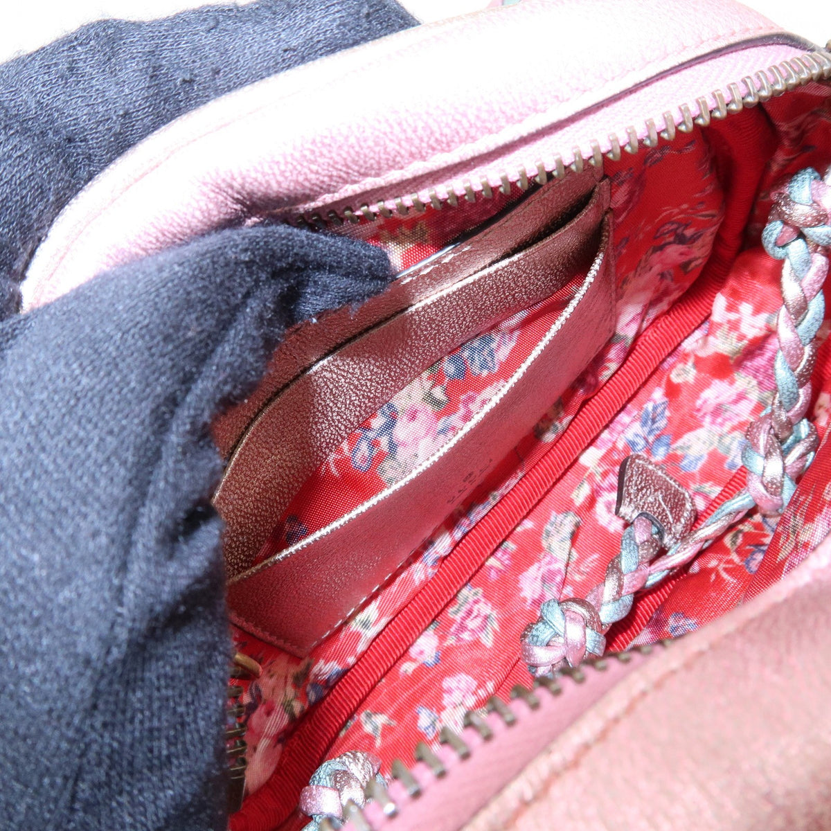 Gucci Trapuntata Camera Quilted Laminated Leather, Pink, Leather, Handbag