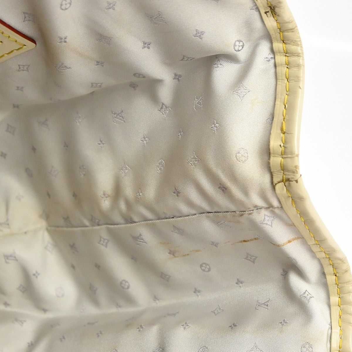 Louis Vuitton Suhali Le Majestueux Leather, White, Leather, Handbag