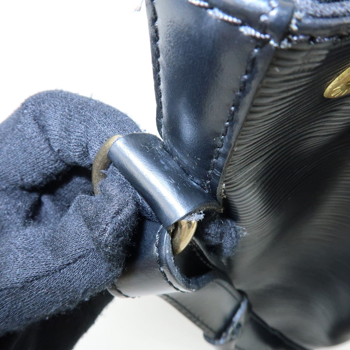 Louis Vuitton Noe Epi Leather, Black, Leather, Shoulder Bag