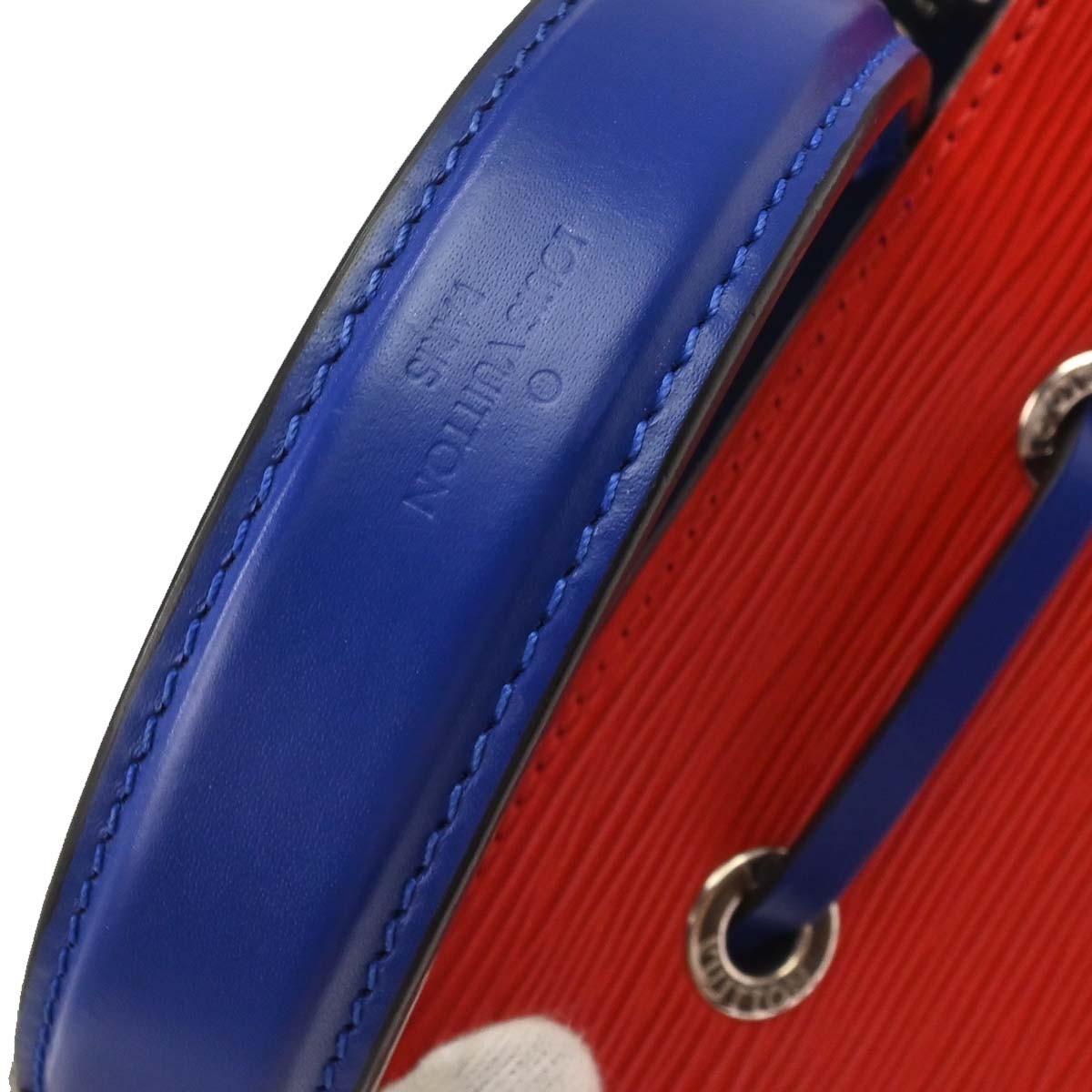 Louis Vuitton NeoNoe Epi Leather, Red, Leather, Handbag