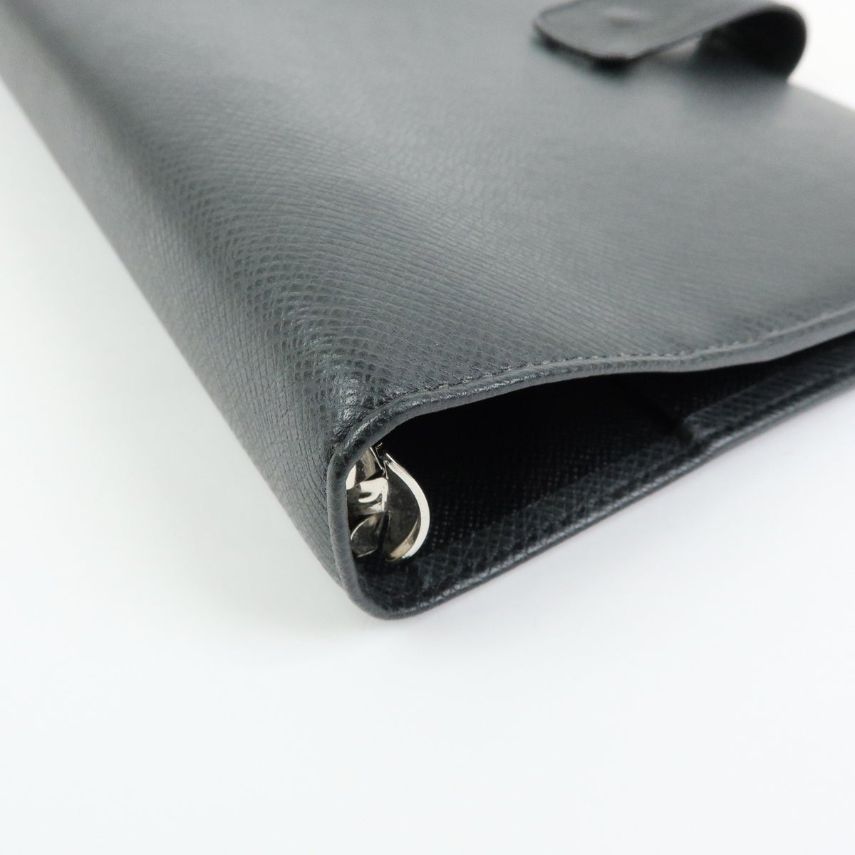 Louis Vuitton Ring Agenda Cover Taiga Leather, Gray, Leather, Briefcase