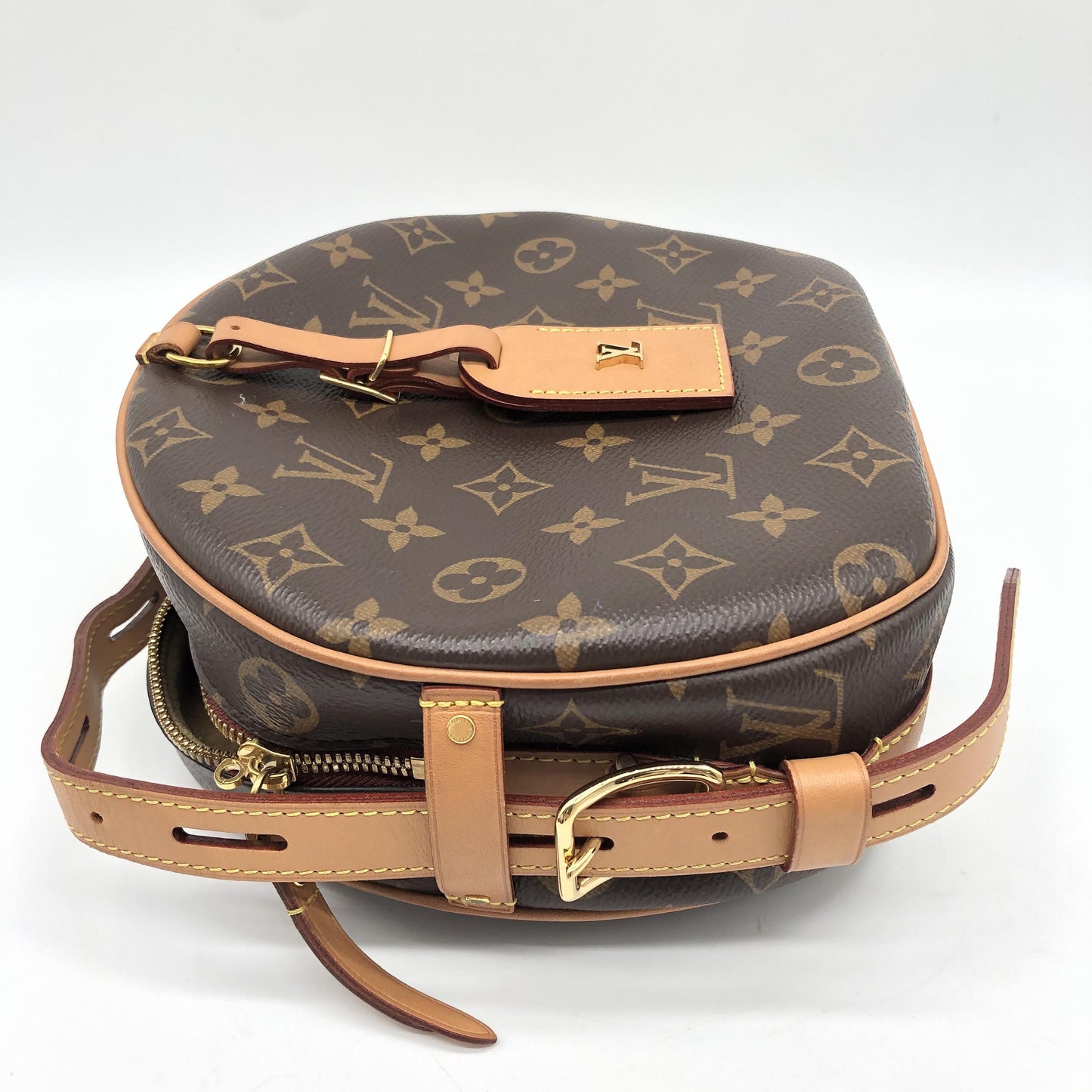 Louis Vuitton Boite Chapeau Monogram Canvas, Brown, Canvas, Clutch