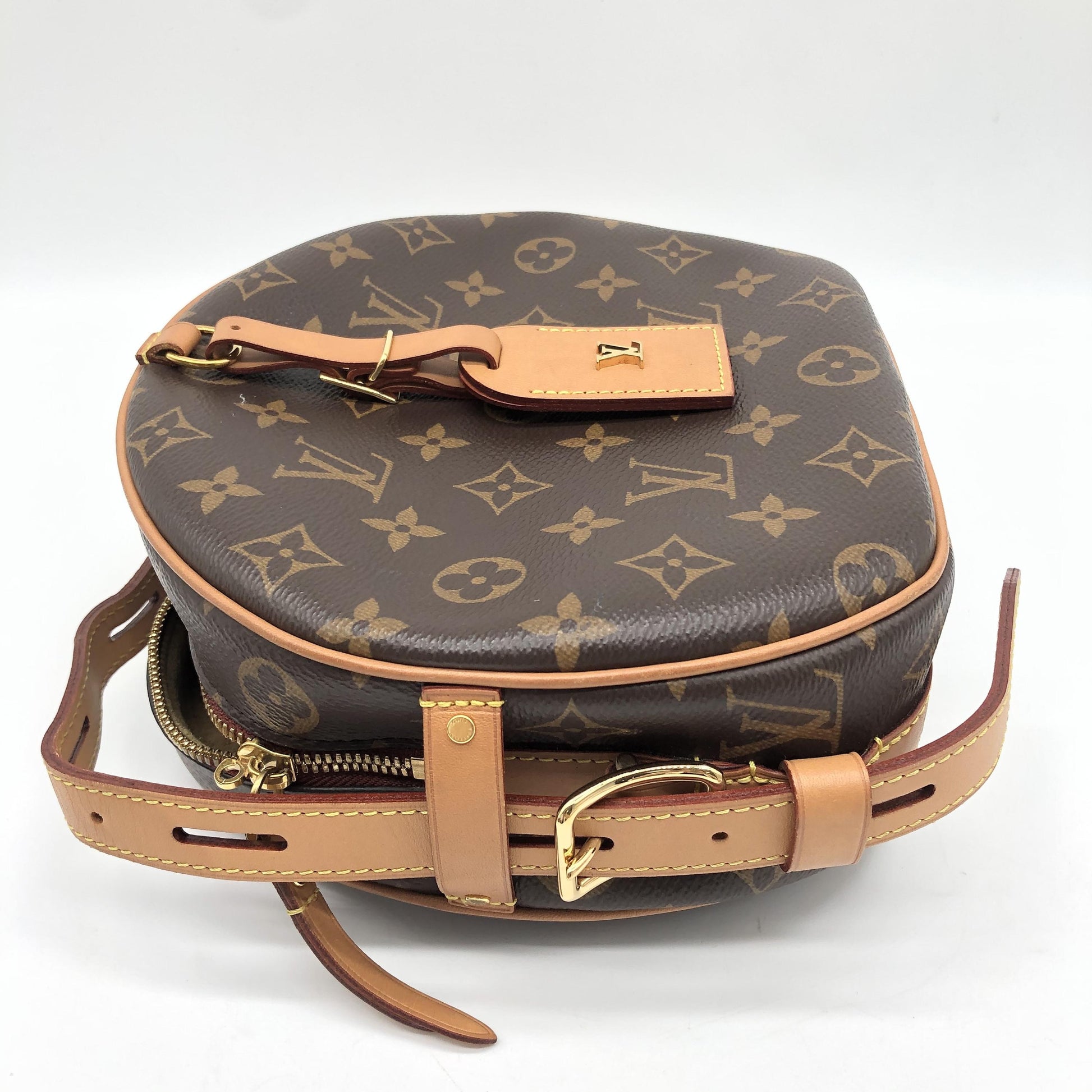 Louis Vuitton Boite Chapeau Monogram Canvas, Brown, Canvas, Clutch