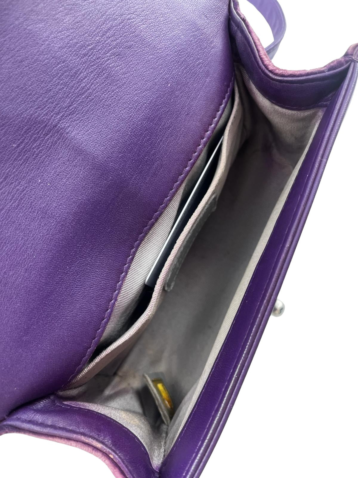 Chanel Boy Flap Bag Quilted Velvet, PURPLE, LEATHER, Shoulder bag