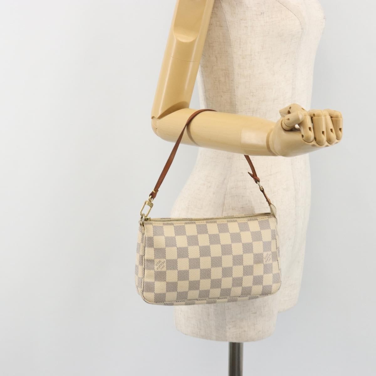Louis Vuitton Pochette Accessoires Damier, Beige, Canvas, Clutch