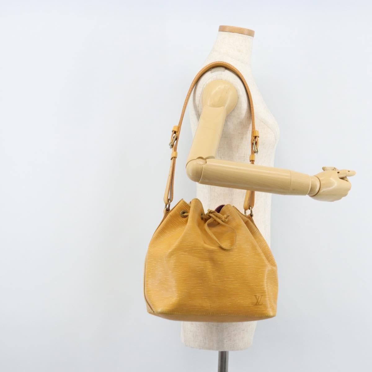 Louis Vuitton Petit Noe Epi Leather, Yellow, Leather, Shoulder Bag