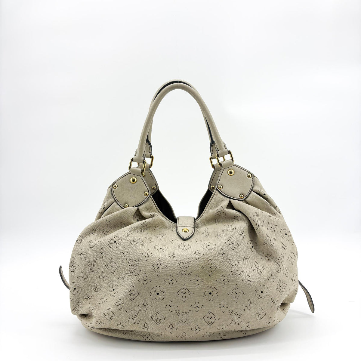 Louis Vuitton L Hobo Mahina Leather, Beige, Leather, Shoulder Bag