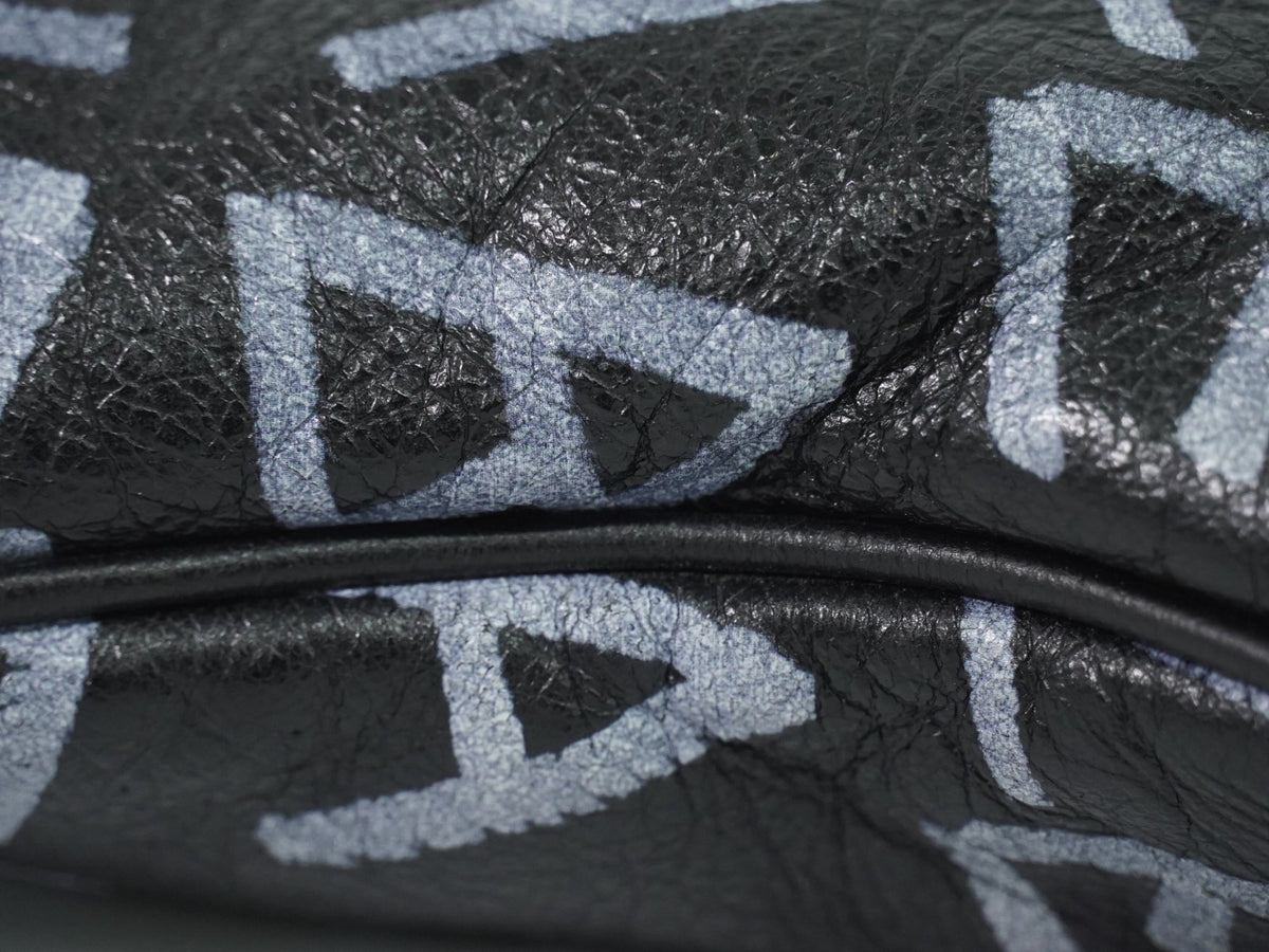 Balenciaga Graffiti Leather, Black, Leather, Clutch