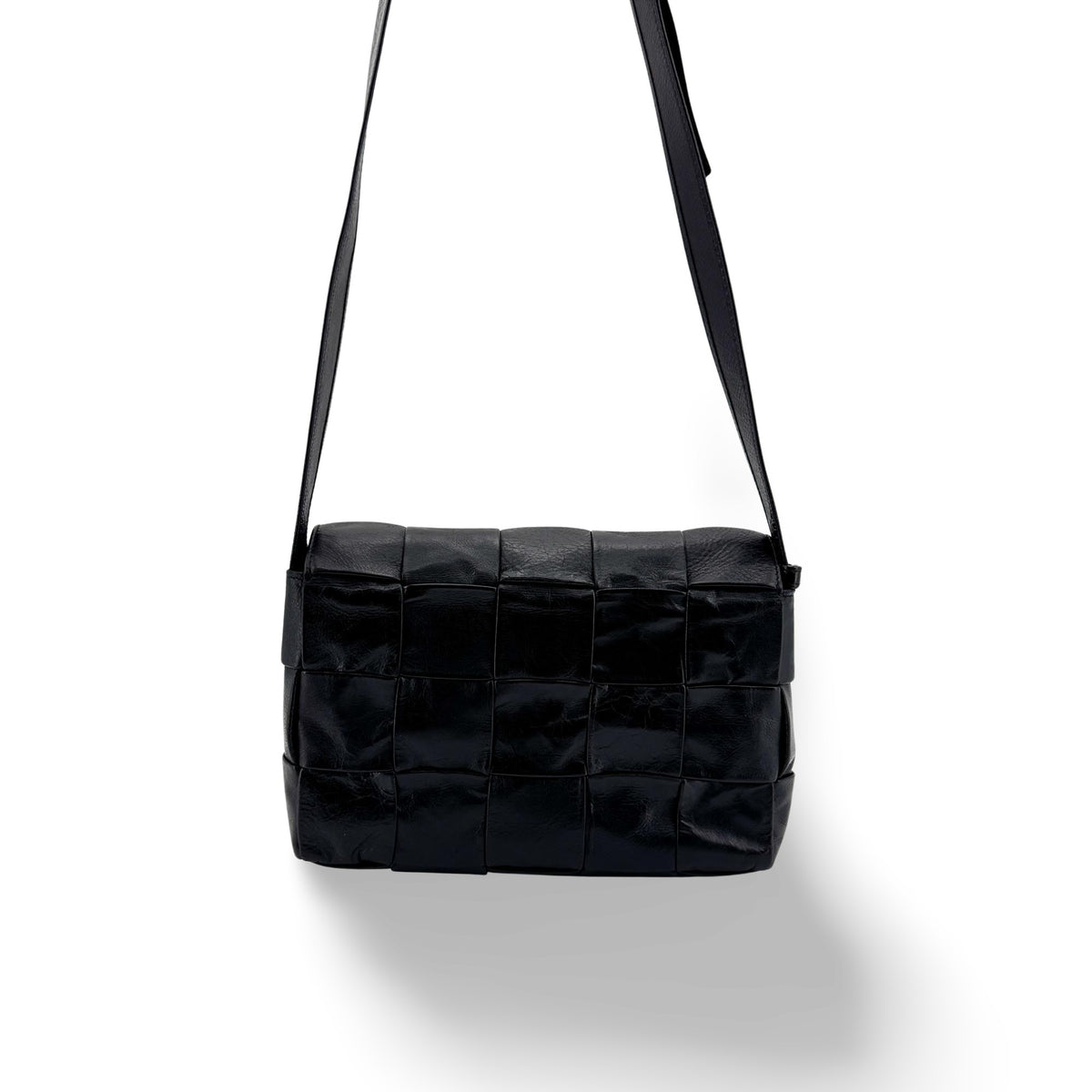 Bottega Veneta Brick Cassette Maxi Intrecciato Leather, Black, Leather, Shoulder Bag