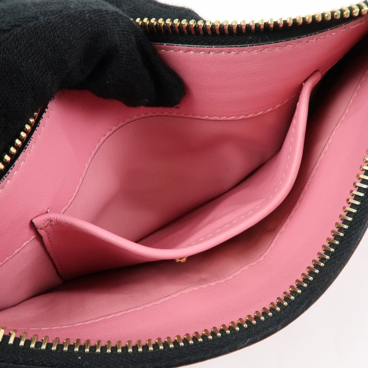 Miu Miu Logo Chain Clutch Shearling, Pink, Leather, Clutch