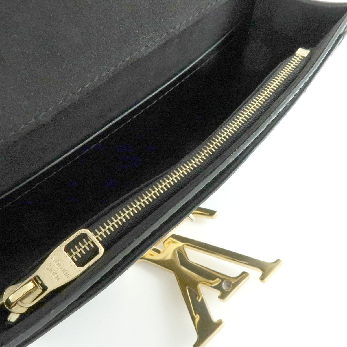 Louis Vuitton Chain Louise Clutch Leather, Black, Leather, Clutch