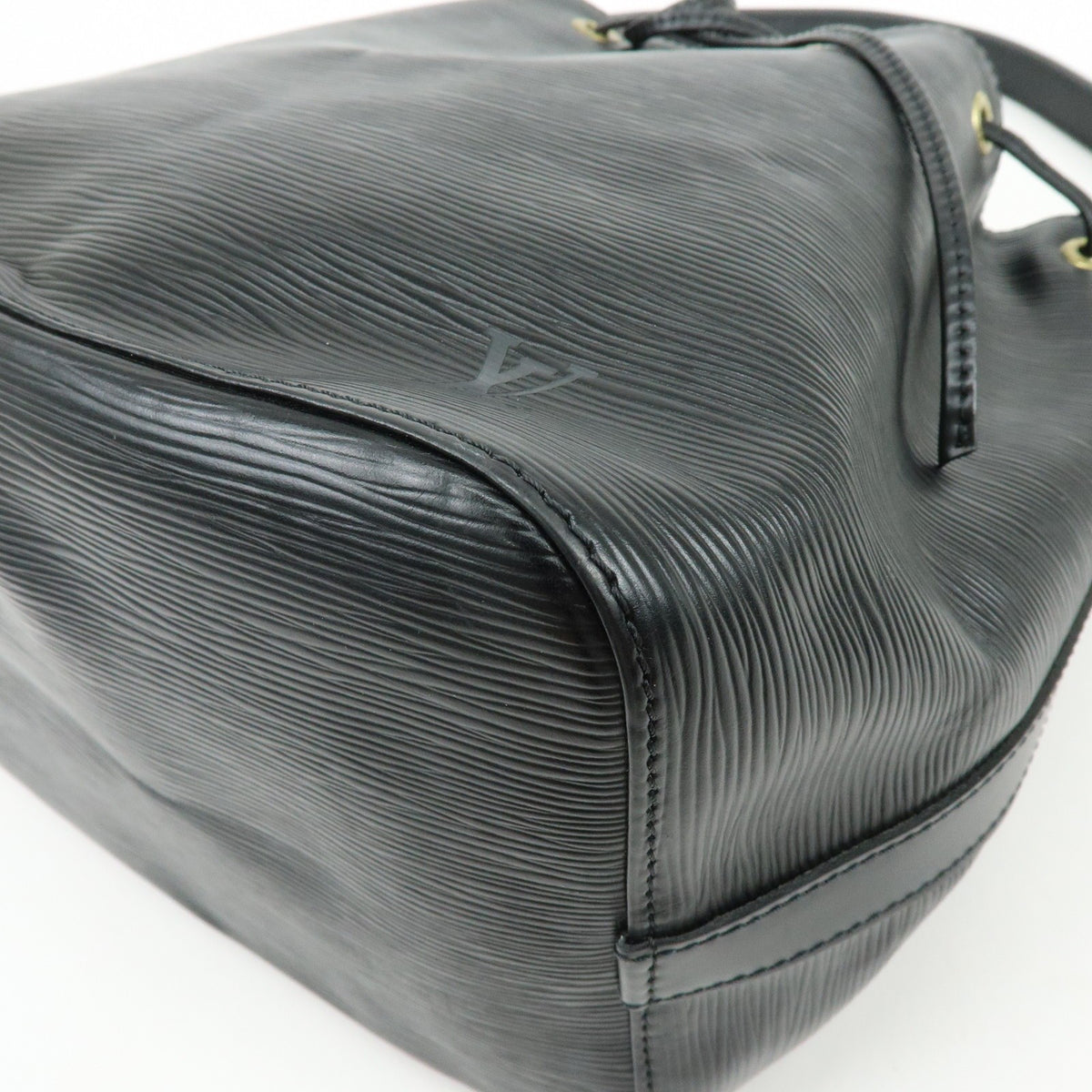 Louis Vuitton Noe Epi Leather, Black, Leather, Shoulder Bag